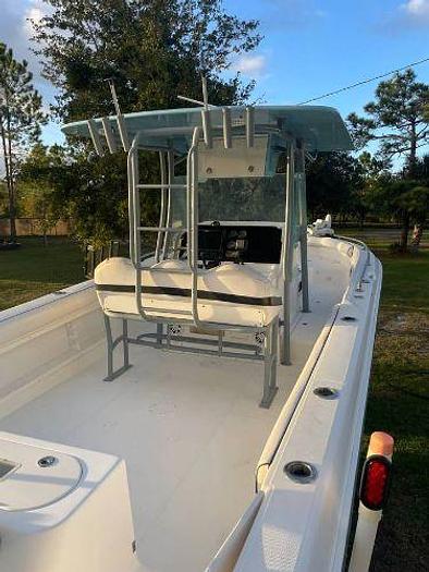 Used 2004 Cobia 301