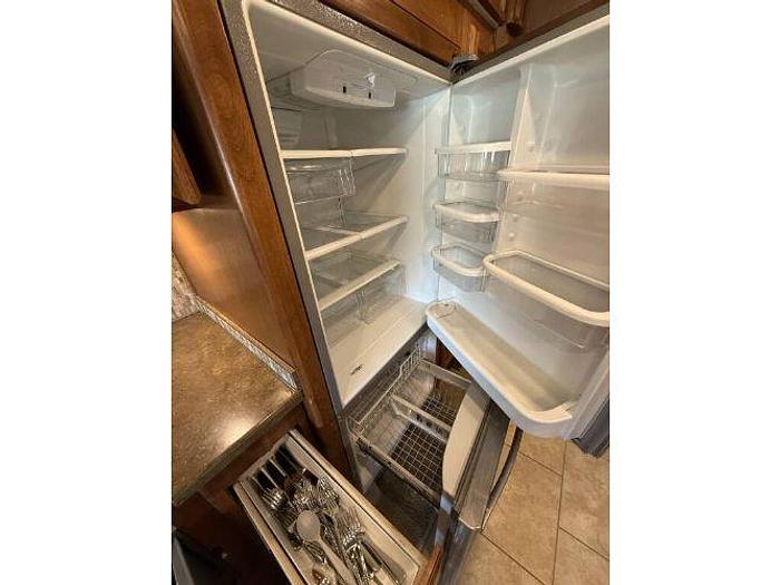 Used 2015 Tiffin Motorhomes Allegro Red 33AA