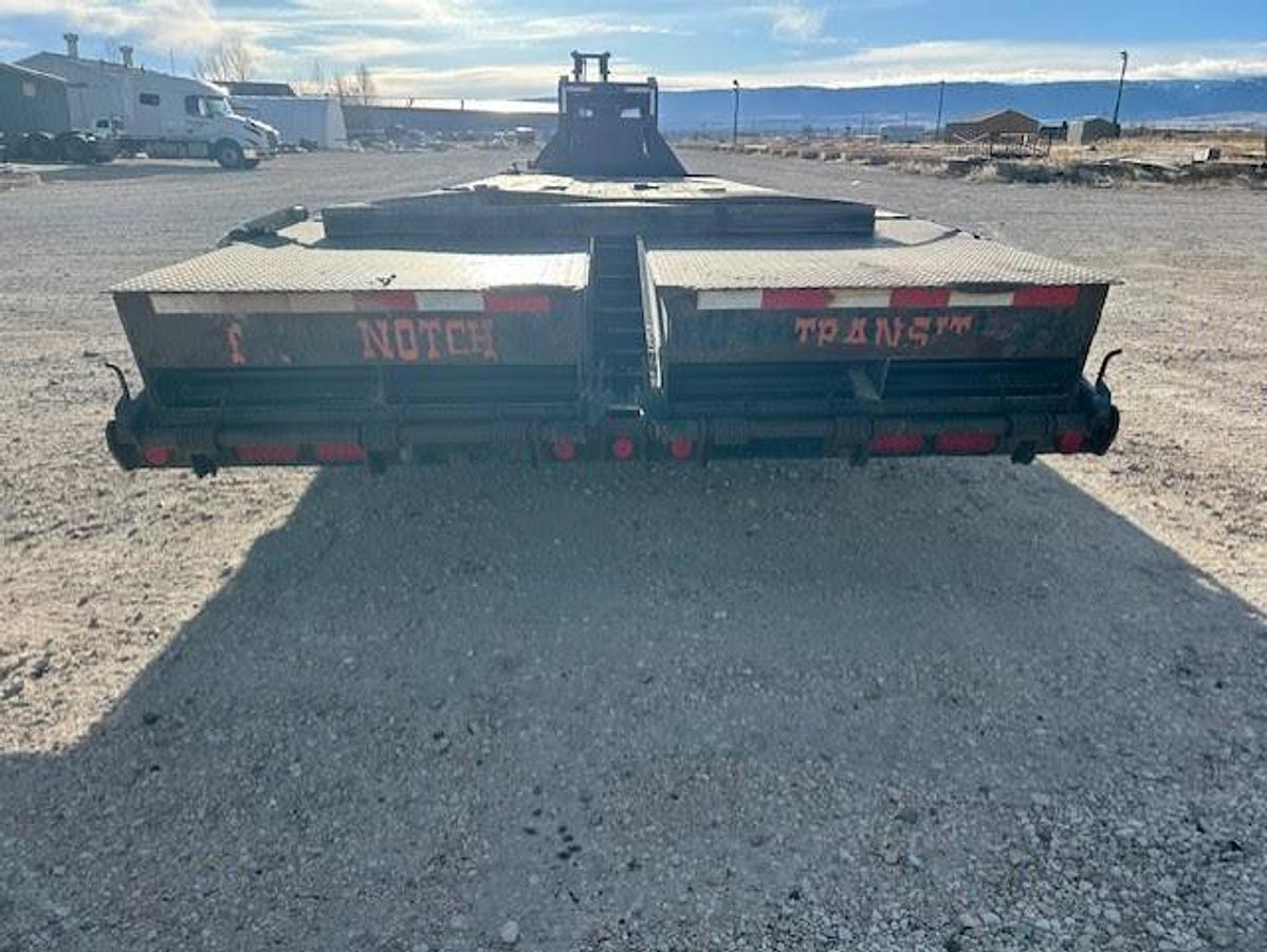 Used 2022 PJ 35Ft Gooseneck Dovetail Flatbed Trailer