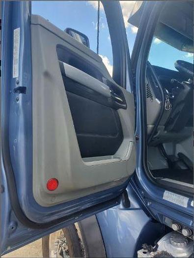 Used 2022 KENWORTH T880 Dump Truck