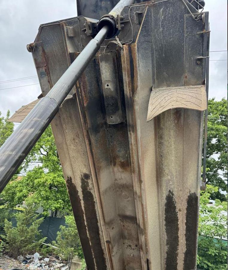 Used 2004 MACK GRANITE CV713 Dump Truck