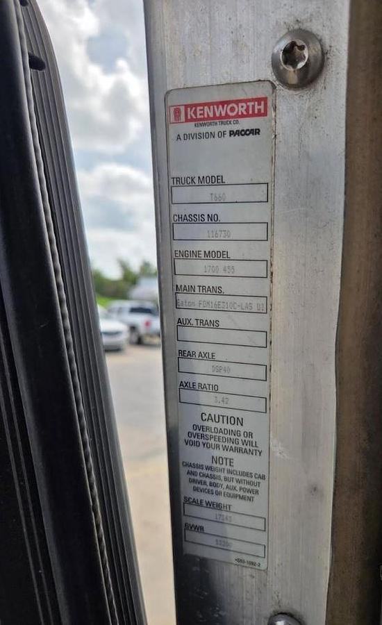 Used 2016 KENWORTH T660 Conventional Sleeper Semi