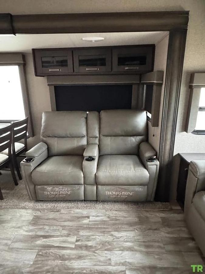 Used 2020 Grand Design Reflection 337RLS