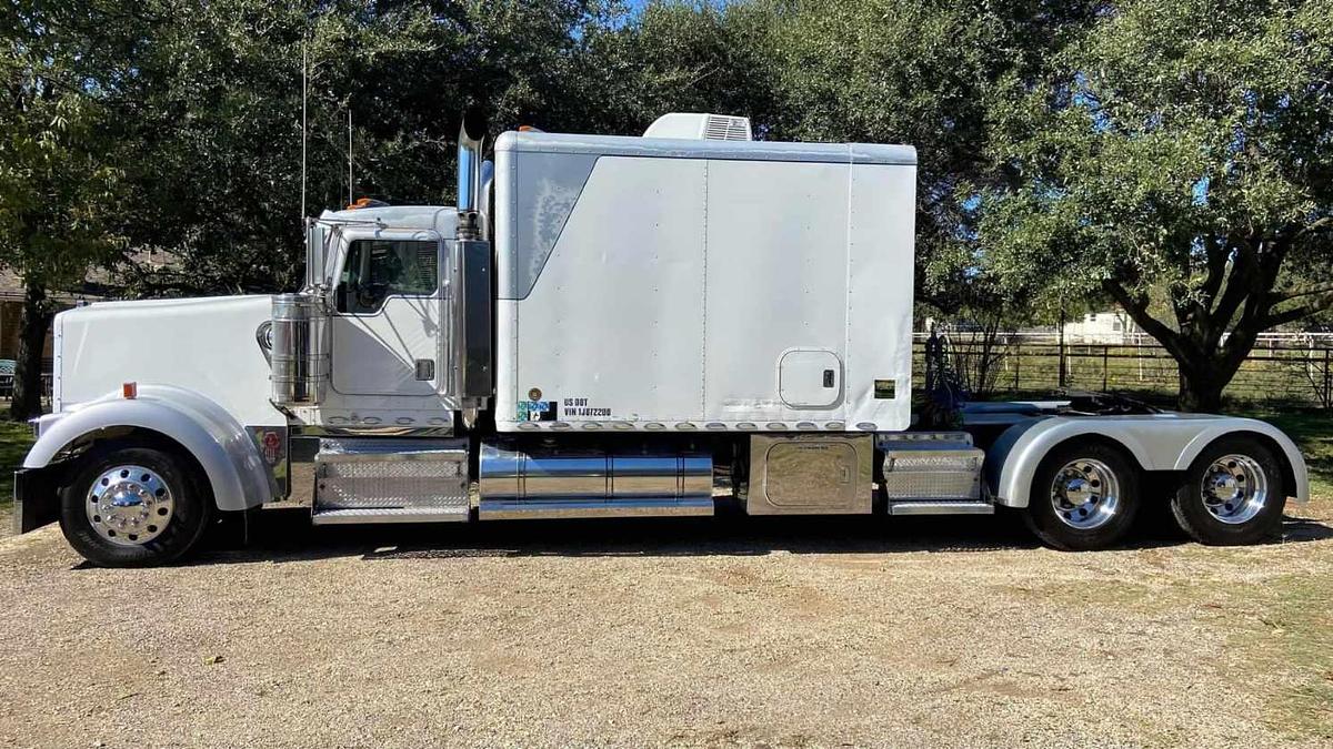 Used 2001 Kenworth W900