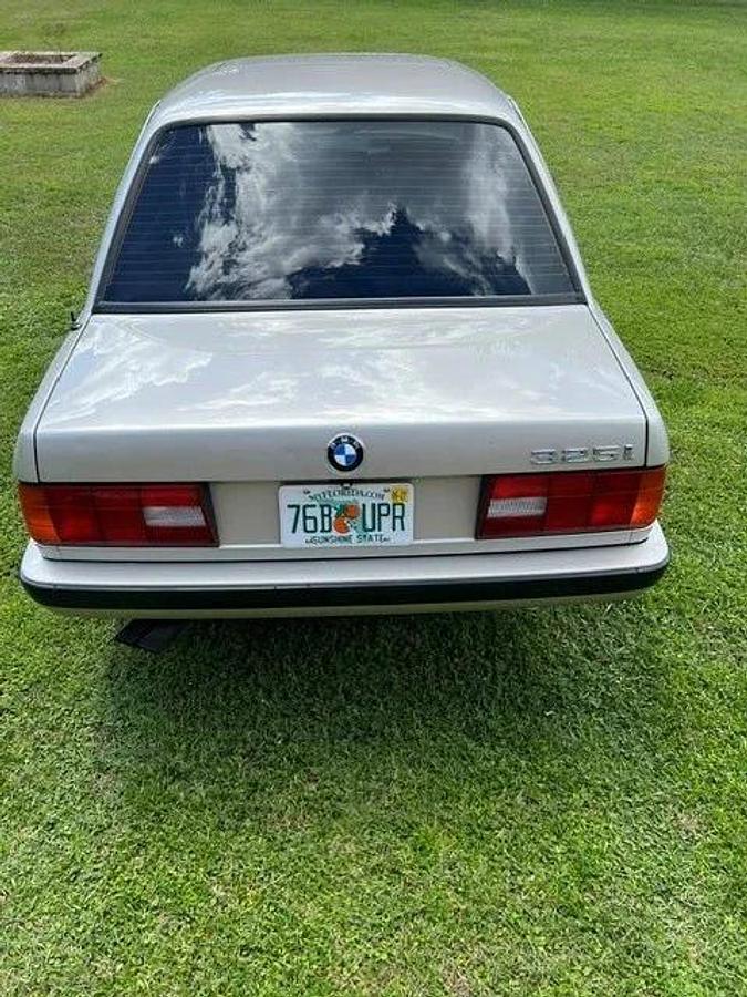 Used 1990 BMW 325i Sedan