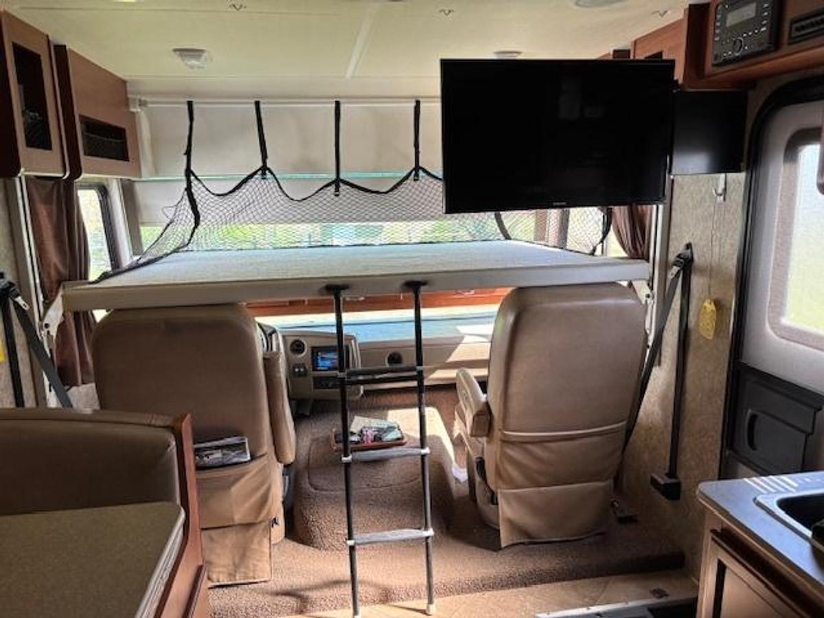 Used 2015 Fleetwood Storm 28MS Class A Motorhome