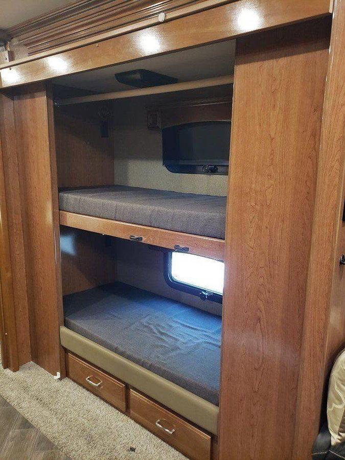 Used 2018 Holiday Rambler Endeavor XL 38N  360 XCM Diesel Pusher Motorhome