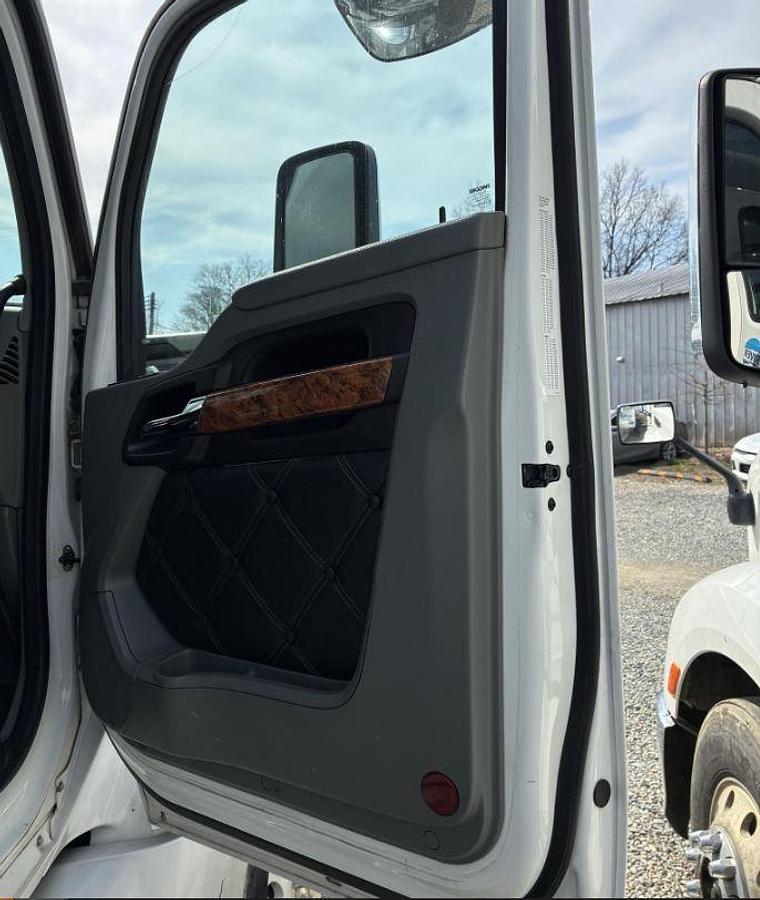 Used 2020 Kenworth T680