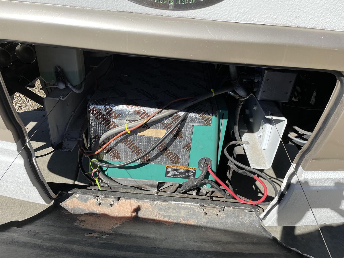 Used 2002 National Tradewinds Class A Motorhome