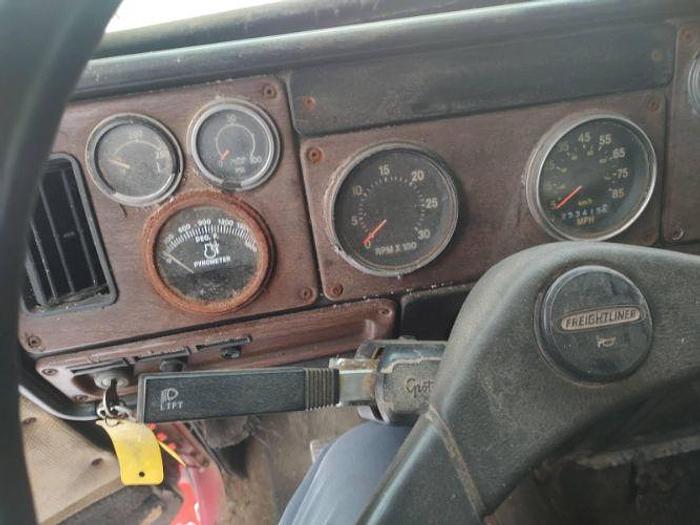 Used 1990 Freightliner FLD120