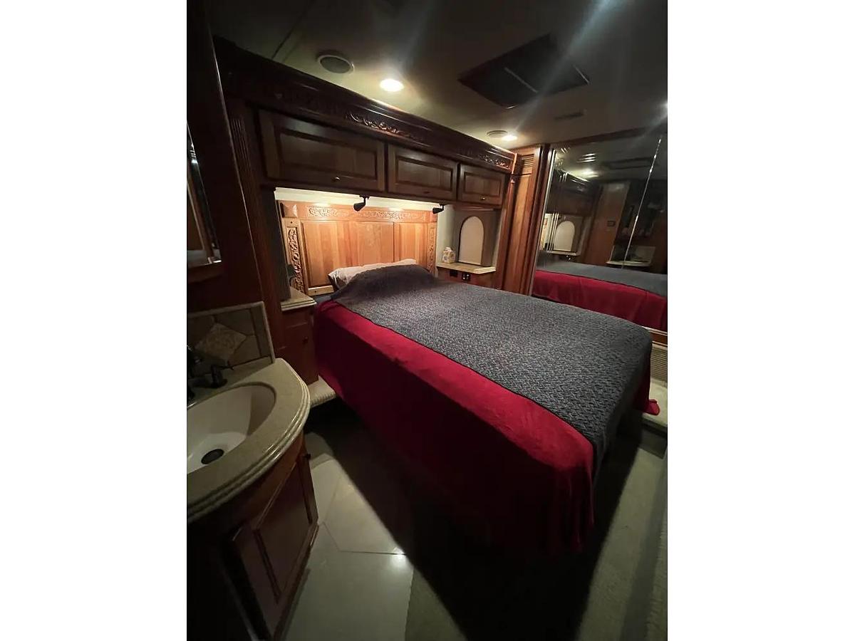 Used 2008 Monaco Dynasty Squire IV