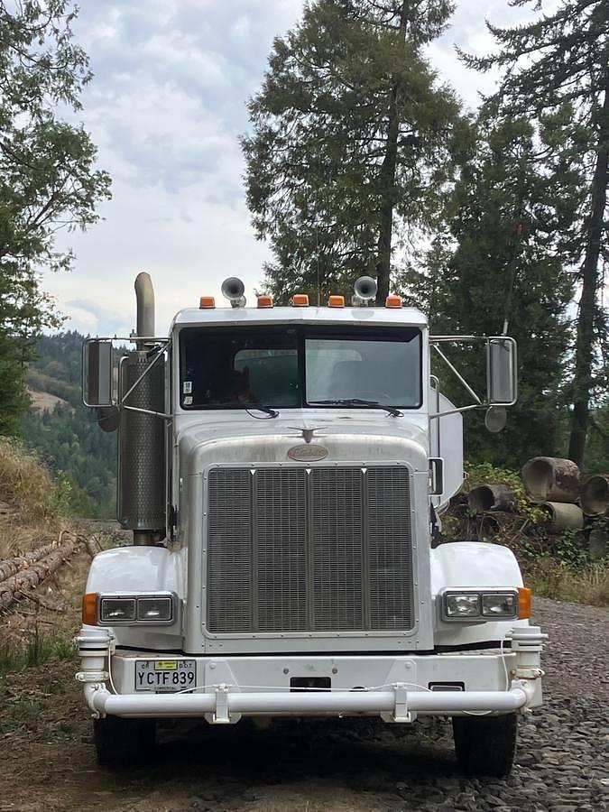 Used 1995 Peterbilt Water Truck