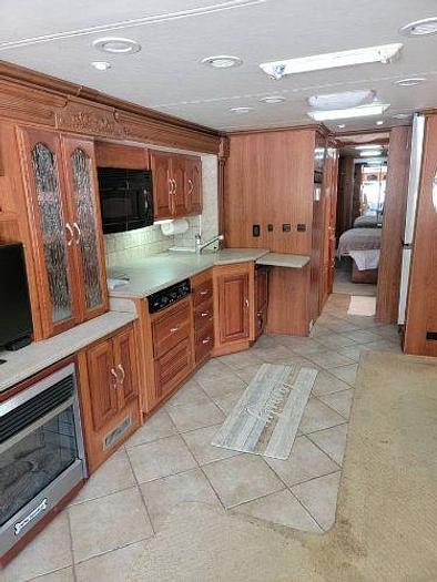 Used 2005 Coachmen Sports Coach Elite