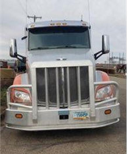 Used 2015 Peterbilt 579