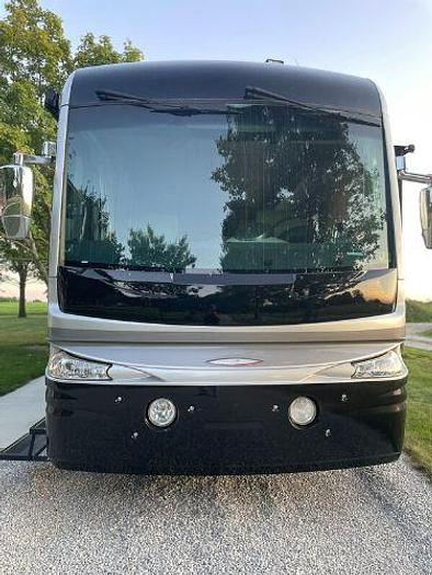 Used 2007 Fleetwood Revolution LE 40E