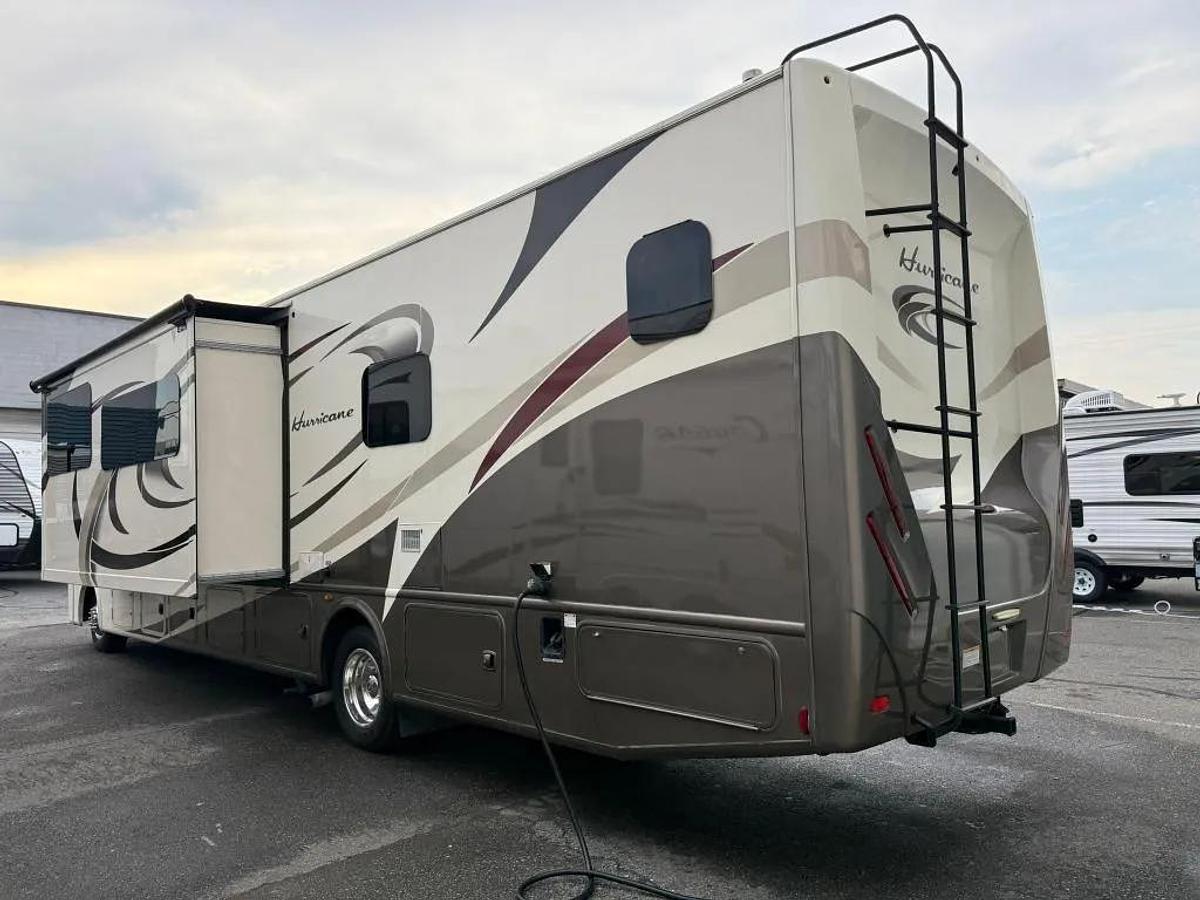 Used 2018 Thor Motor Coach Hurricane 35M Class A Motorhome