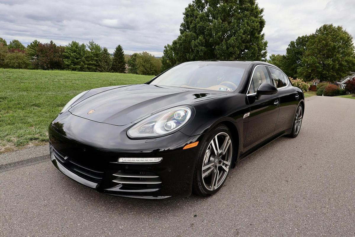 Used 2014 Porsche Panamera 4s Executive