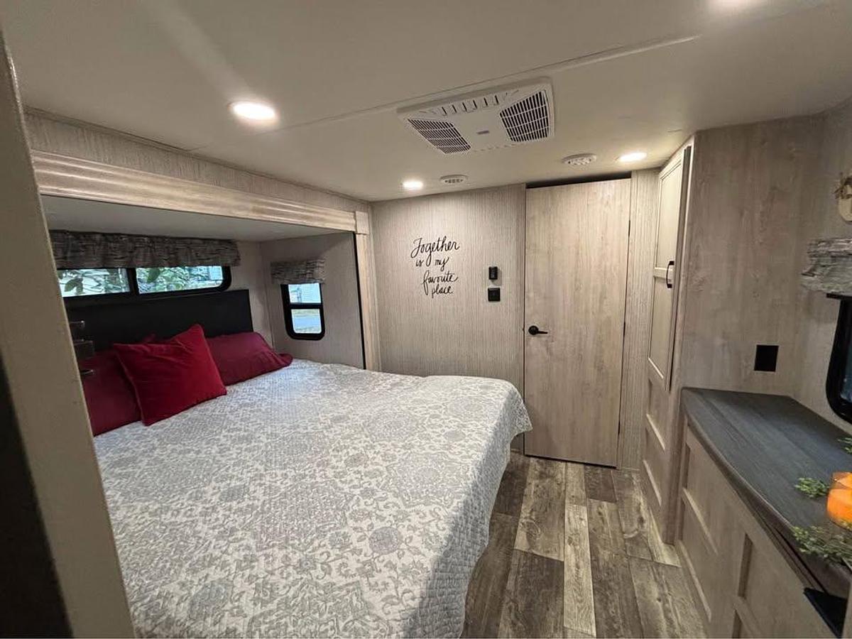 Used 2022 Forest River Sandpiper Luxury 391FLRB