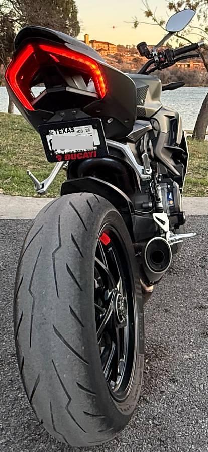 Used 2023 Ducati Streetfighter V2