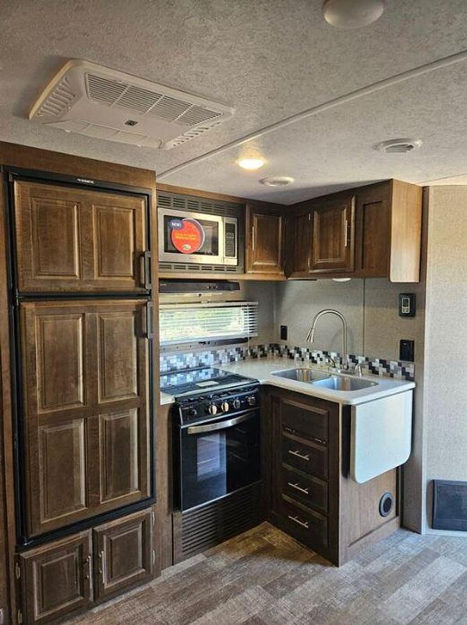 Used 2020 Forest River Rockwood RLT 2910 SBD Travel Trailer