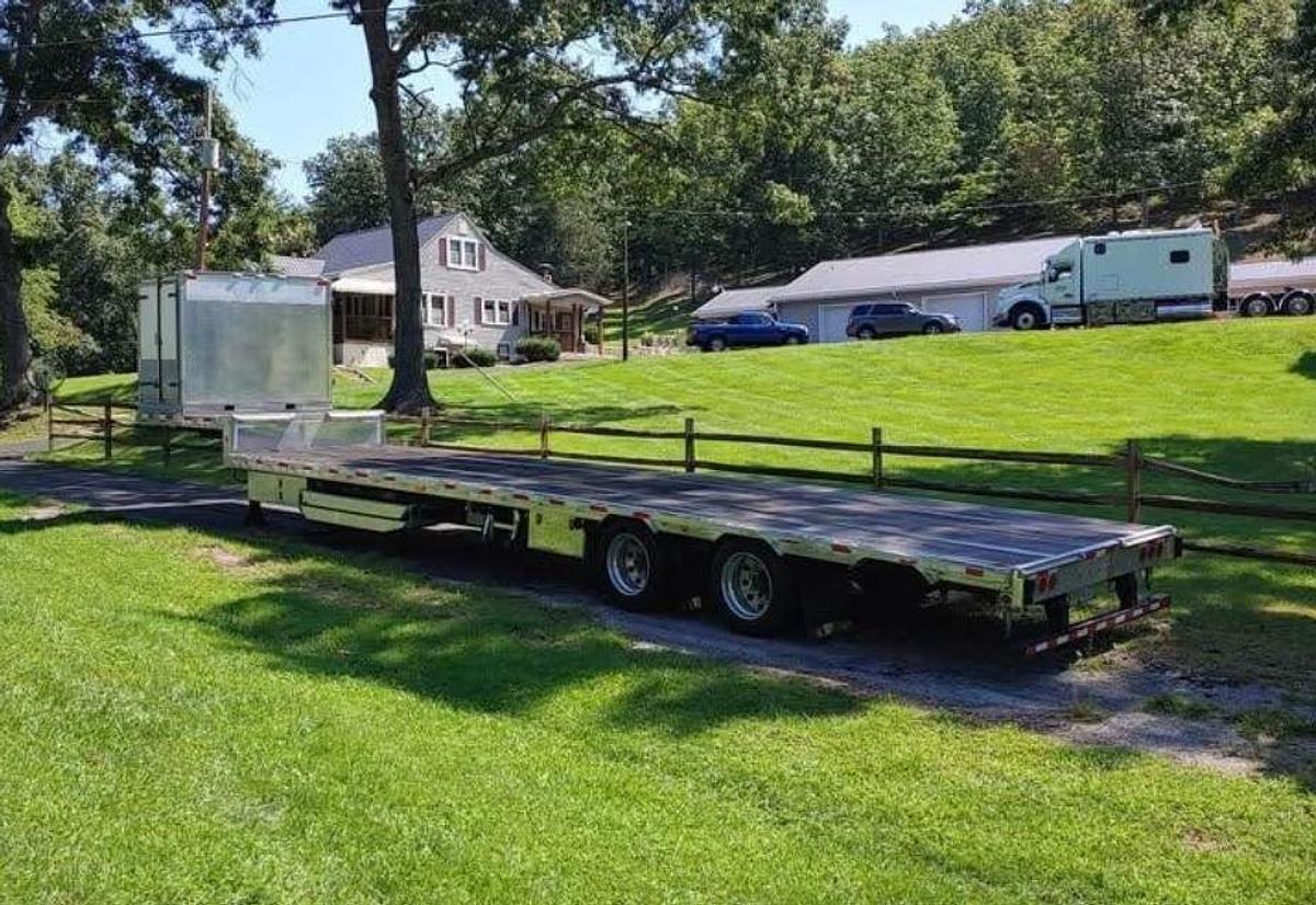 Used 2019 Kenworth T880 with 2013 Doonan Specialized Drop Deck Trailer