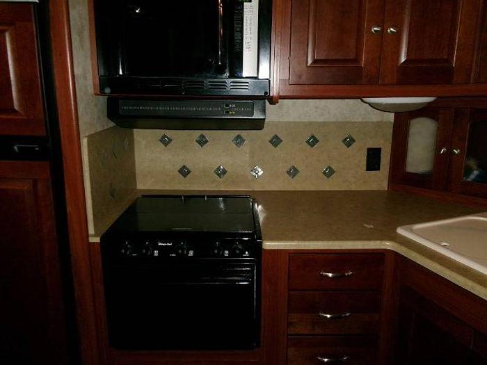 Used 2010 Winnebago SIGHTSEER 33C