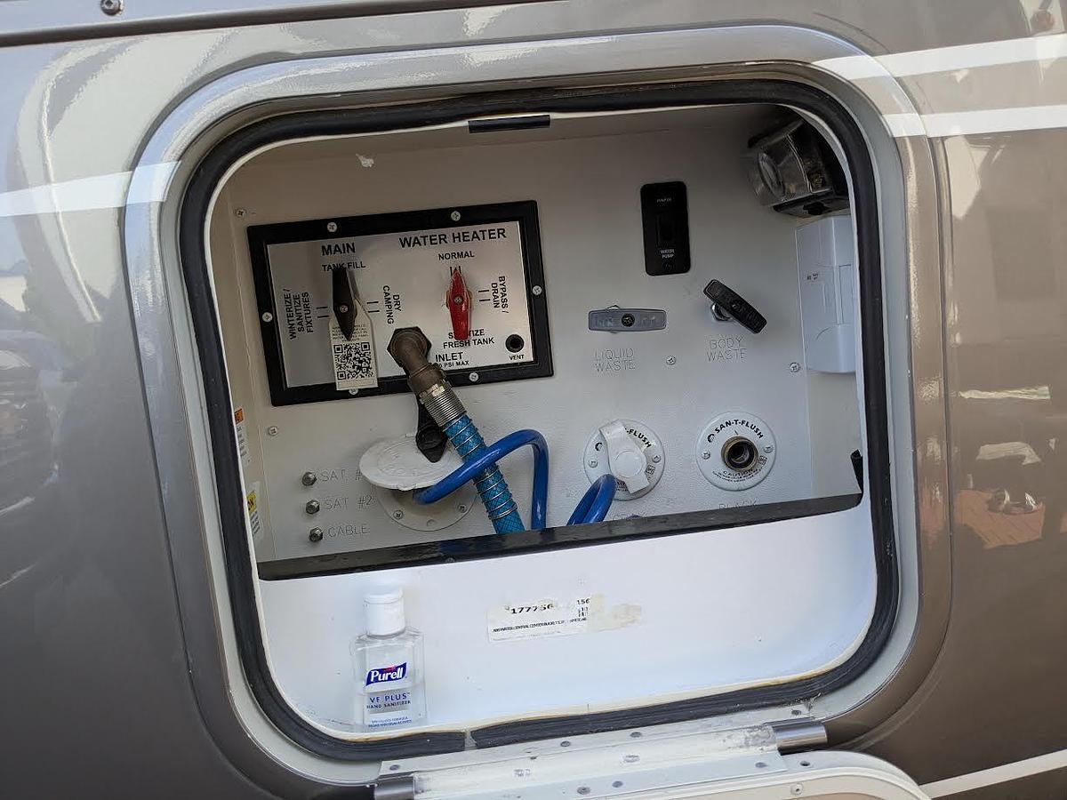 Used 2021 DRV Mobile Suites 41RKDB4