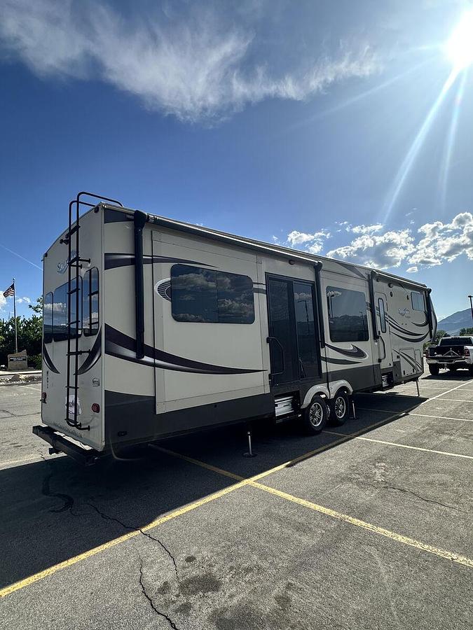 Used 2016 Grand Design Solitude 375RE