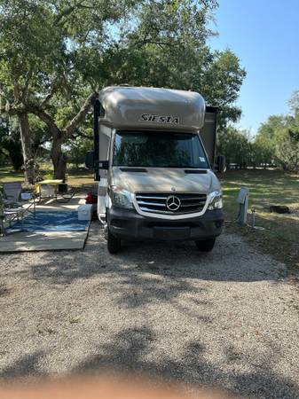 Used 2016 Thor Motor Coach Siesta
