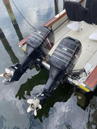 Used 1983 Boston Whaler 22 Outrage