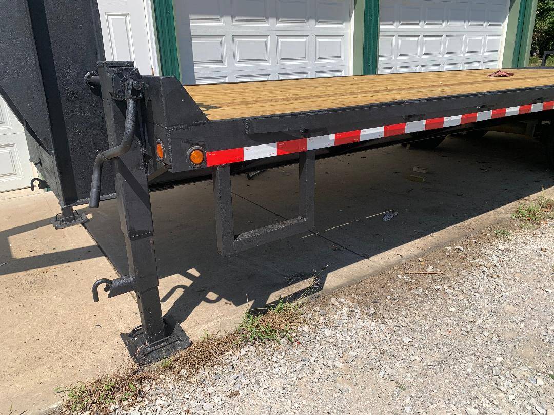 Used ATM 25' Gooseneck Tandem Dual-Axle Trailer