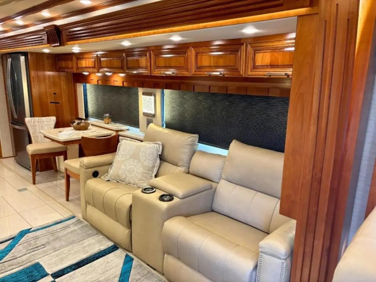 Used 2020 Newmar London Aire 4559