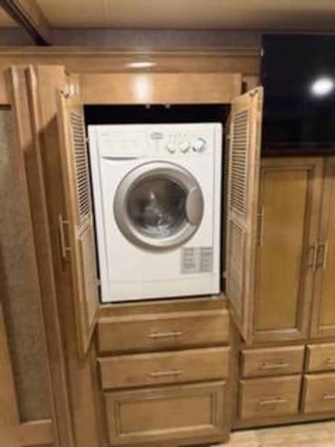 Used 2020 Thor Motor Coach Challenger 37DS Class A Motorhome