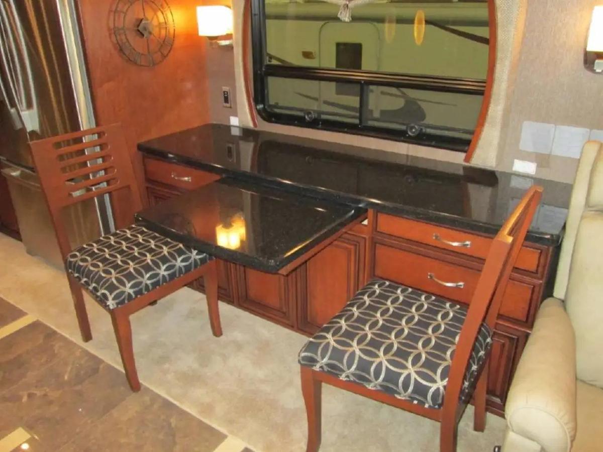 Used 2014 Newmar Mountain Aire 4369