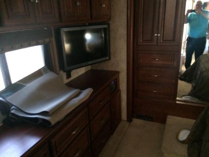 Used 2010 Itasca Ellipse 42AD