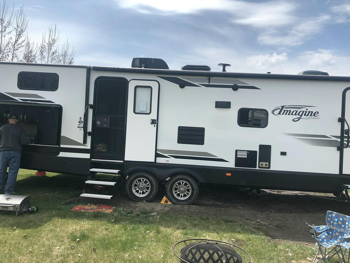 Used 2019 Grand Design Imagine 3170BH Travel Trailer