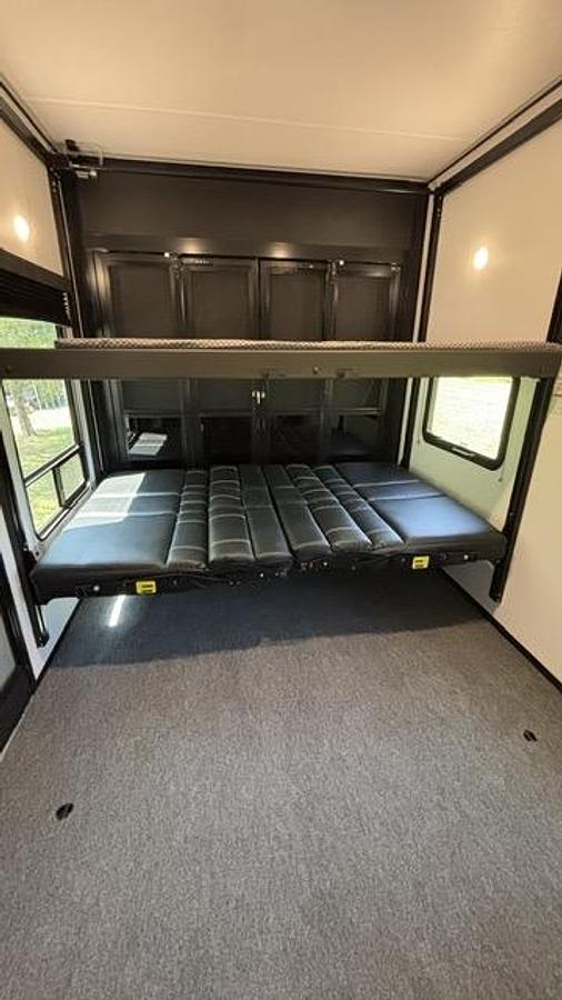 Used 2025 Keystone Fuzion Impact 367