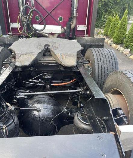 Used 2012 KENWORTH T660