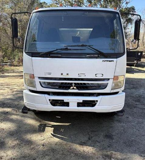 Used 2010 Mitsubishi Fuso FK260