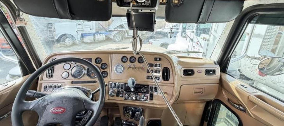 Used 2018 Peterbilt 367