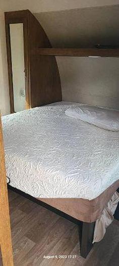 Used 2017 Forest River Salem T26TBUD 26ft Travel Trailer