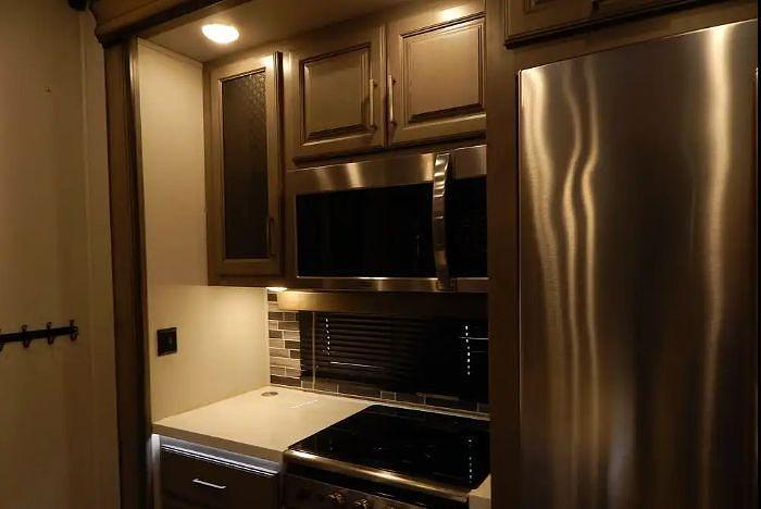 Used 2021 Keystone Montana 3761FL