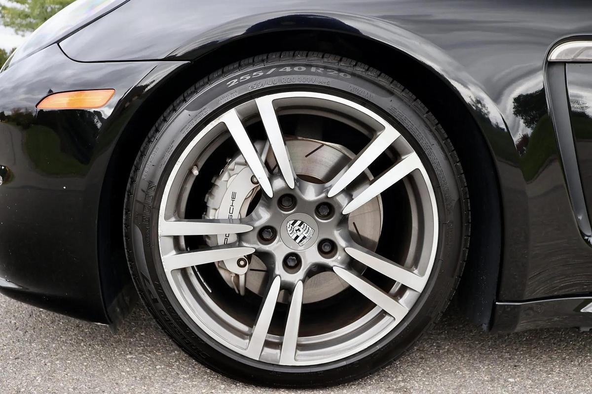 Used 2014 Porsche Panamera 4s Executive