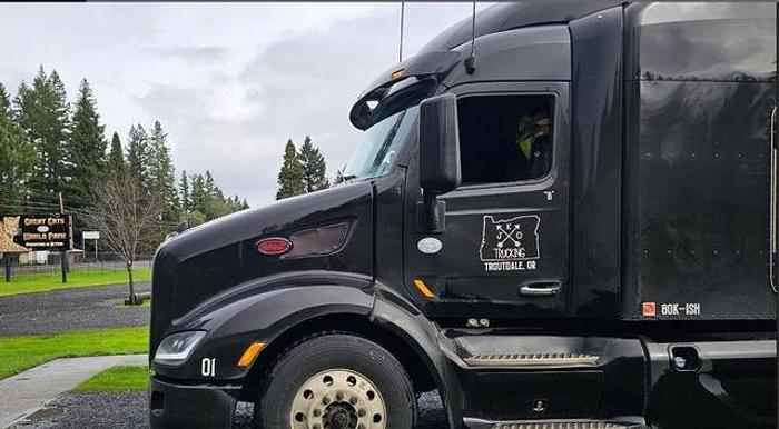 Used 2014 Peterbilt 579