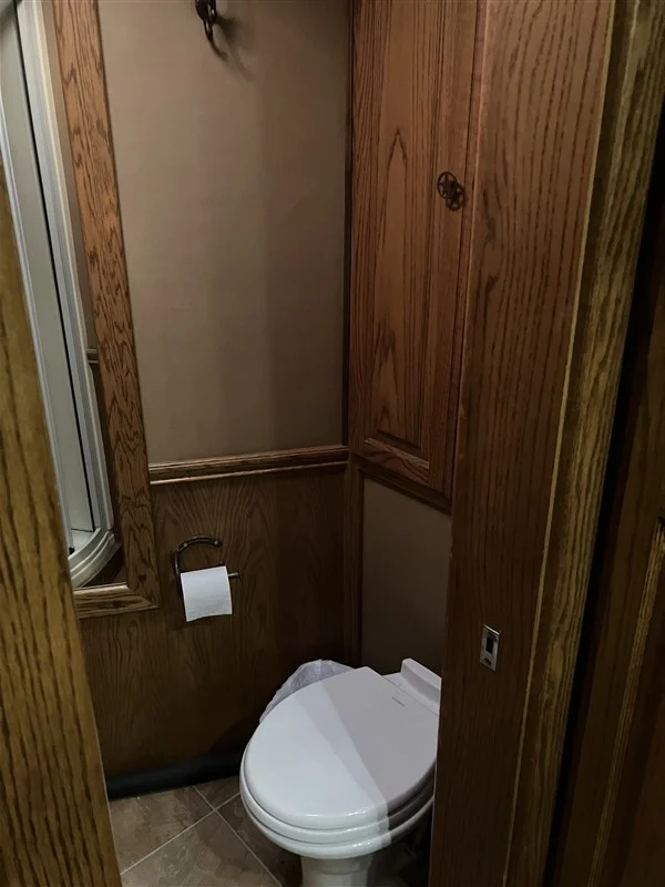 Used 2005 Elite 5 Horse Trailer