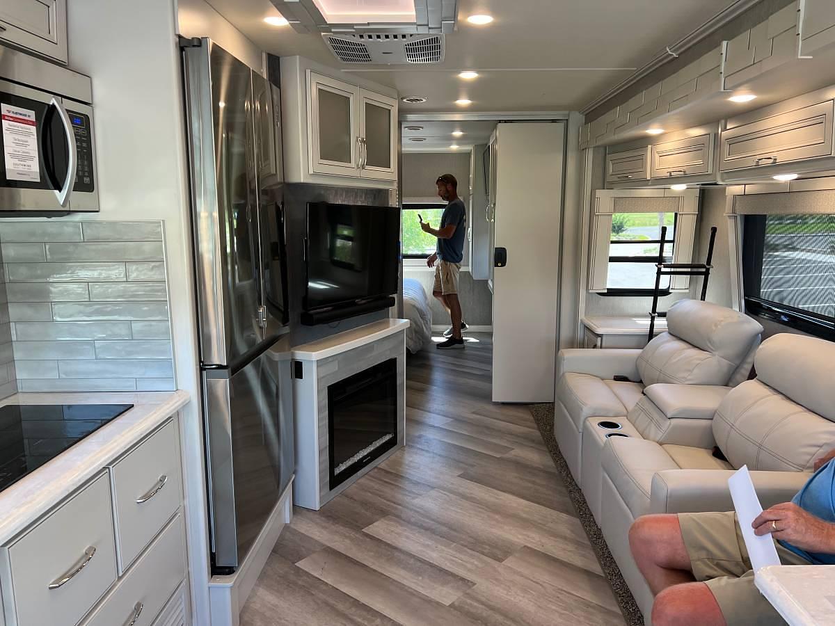 Used 2022 Fleetwood Southwind 34C