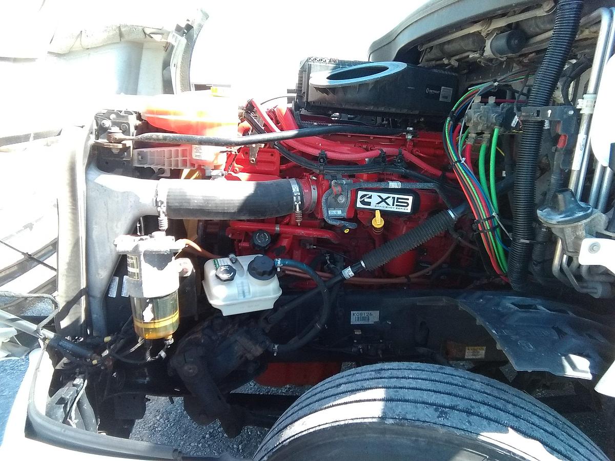 Used 2019 Freightliner Cascadia 126