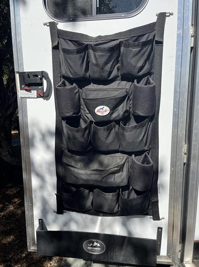 Used 2021 Jamco 3 Horse Reverse Trailer