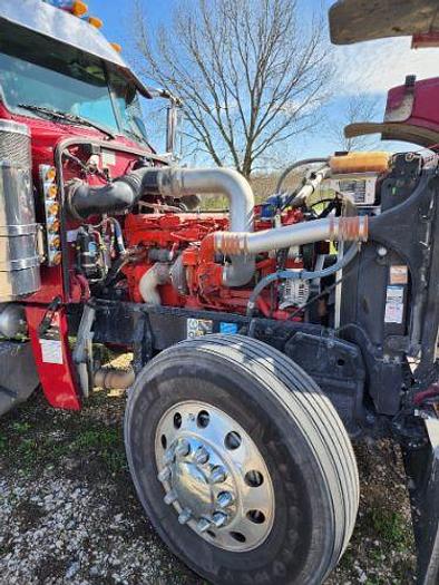 Used 2023 Peterbilt 389