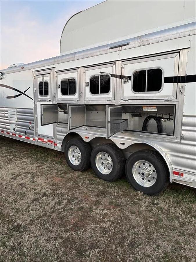 Used 2023 Platinum Coach 4 Horse Side Load